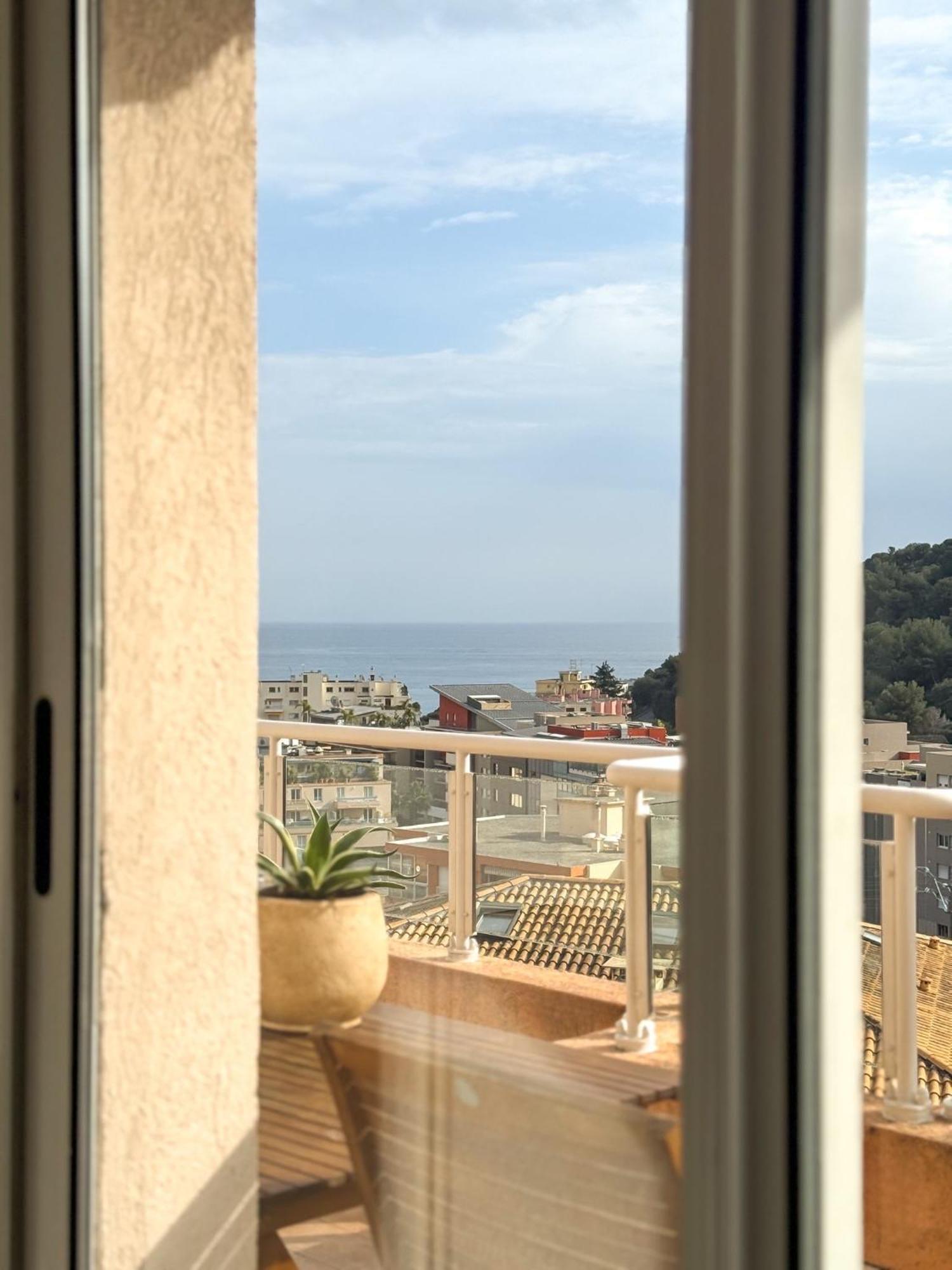 Coquet Avec Le Terrasse Sur Le Apartment Roquebrune-Cap-Martin